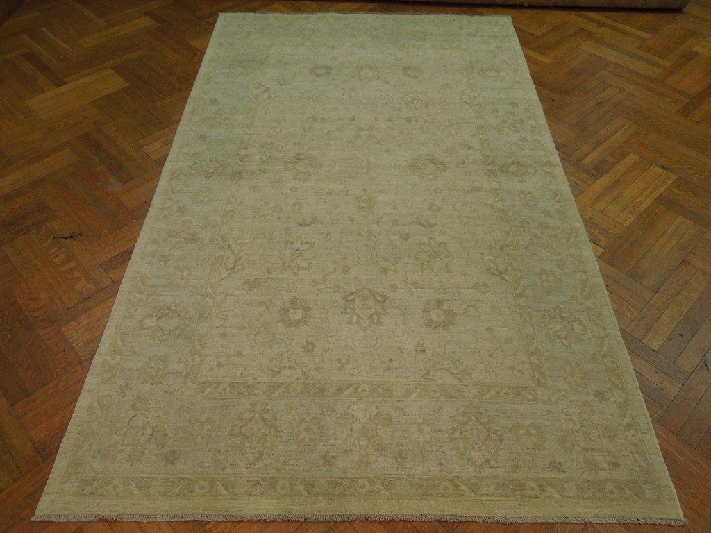 rug Rug Close up picture Orignal hand Knotted Area Rug